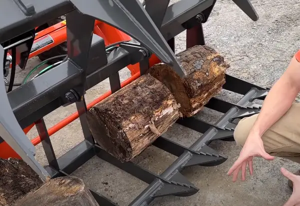 How to Choose Root Grapples for Compact Tractors?